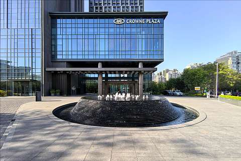 摩登商旅萌象憨态可掬，郑州高新皇冠假日酒店报告