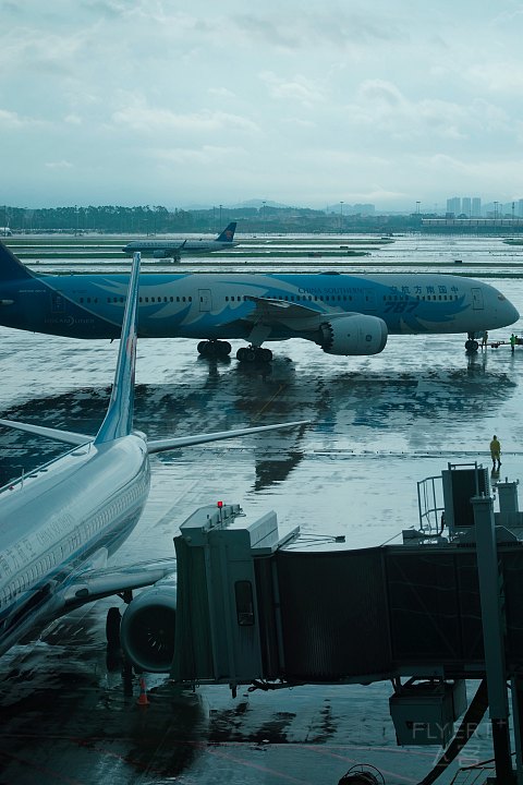 中国南方航空乘坐报告（CAN-HND）—“热情洋溢的笑容为航程加分！！！”