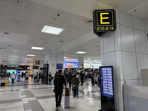 再见米娜，台风过后的山航珠海-虹桥，不延误的商务舱之旅[by上海小医生]