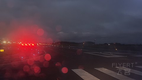 再见米娜，台风过后的山航珠海-虹桥，不延误的商务舱之旅[by上海小医生]