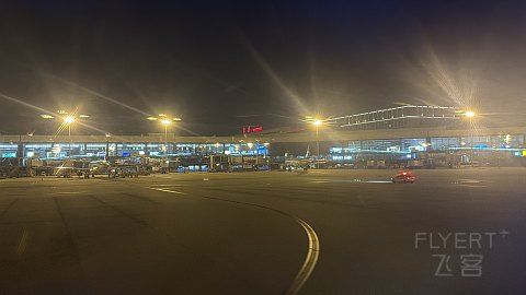 再见米娜，台风过后的山航珠海-虹桥，不延误的商务舱之旅[by上海小医生]