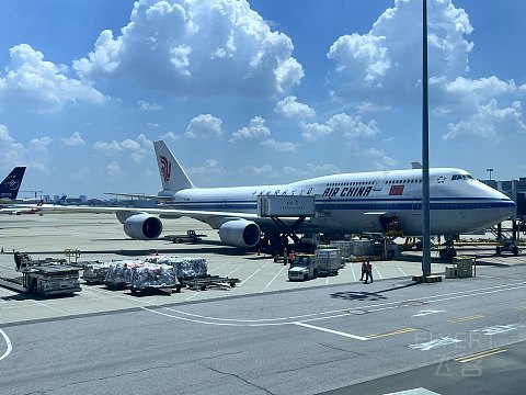 人人都爱747｜CA1519：北京首都-上海虹桥，一年一度的鹅头见面会
