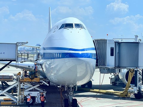 人人都爱747｜CA1519：北京首都-上海虹桥，一年一度的鹅头见面会
