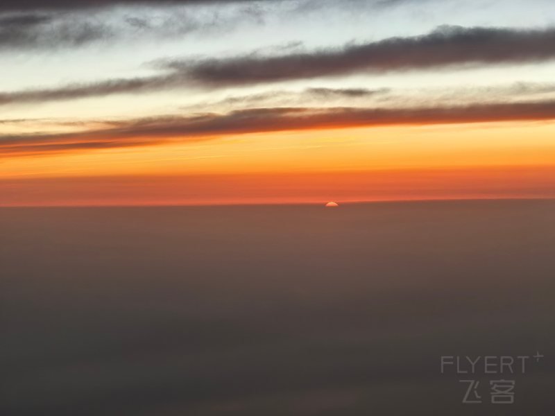 155638KJI1TCiywVvo3r5v.jpg