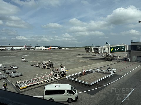 ⛈️夏日保留节目｜东航MU522 NRT-PVG A330-300超级经济舱体验