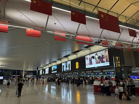 一波三折的SHA-CAN，送走米娜迎来桦加沙-国航取消到延误改签体验凌晨飞[by上海小医生]