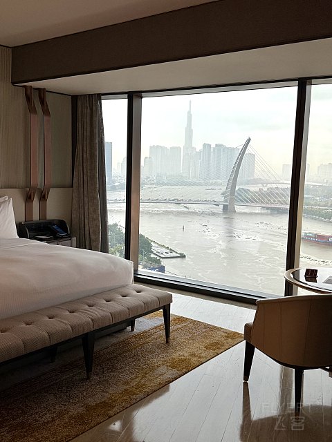 【胡志明/西贡希尔顿】转角河景套房｜个人心中最强境外希尔顿