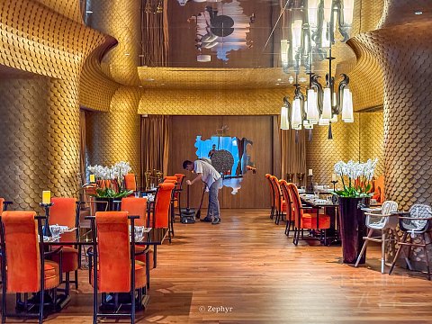 沙漠绿洲中的金属森林｜多哈悦榕庄酒店 Banyan Tree Doha