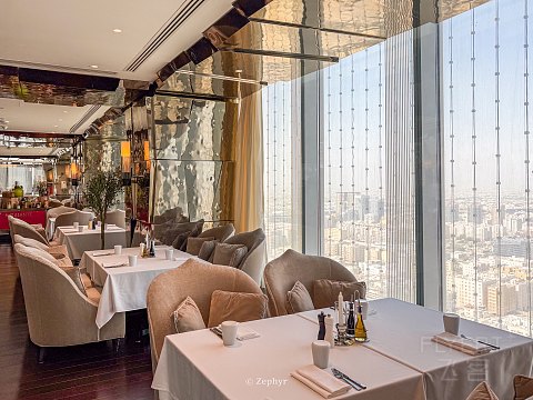 沙漠绿洲中的金属森林｜多哈悦榕庄酒店 Banyan Tree Doha