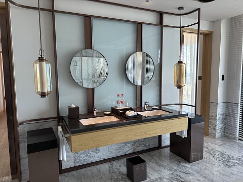 【海岛假日  圆满礼成】三亚天丽湾凯悦酒店双卧总统套房 花园草坪婚礼
