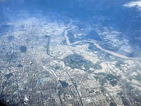 多方比选，还是宽体和餐食胜出｜CA1817北京首都-南京禄口330躺飞金陵