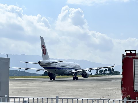 惟见长江天际流｜CA1774：广元盘龙-杭州萧山，沿着长江一路向东的空中之旅