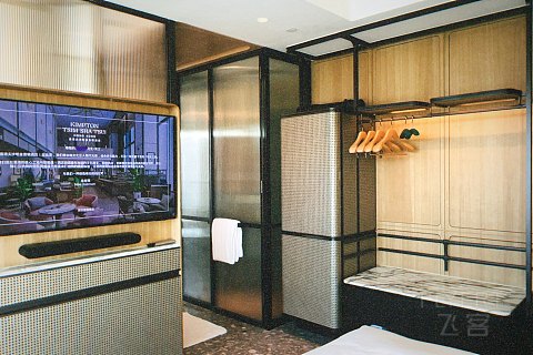 【香港金普顿KIMPTON HK海景套房：“鲶鱼”入局。】