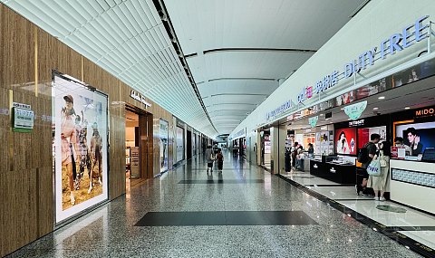 白云里•愉身心|广州白云机场T1航站楼国际头等舱休息室（Premium Lounge）体验