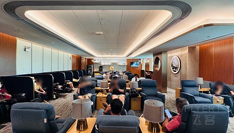 白云里•愉身心|广州白云机场T1航站楼国际头等舱休息室（Premium Lounge）体验