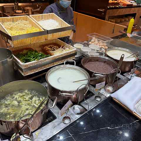 论坛首发-上海虹桥漕河泾希尔顿惠庭酒店