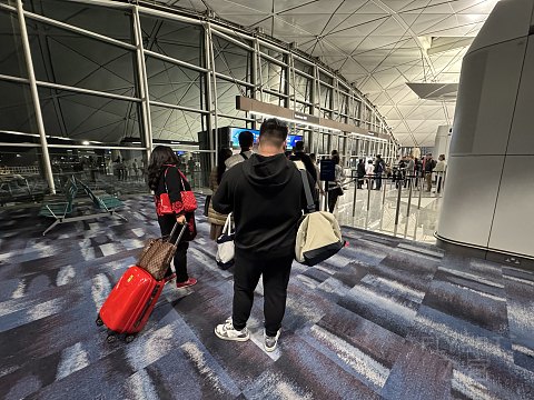 国泰航空：HKG - SYD 商务舱 快快快，吃完好睡觉