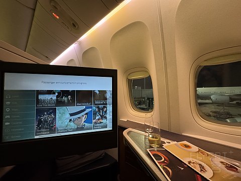 国泰航空：HKG - SYD 商务舱 快快快，吃完好睡觉