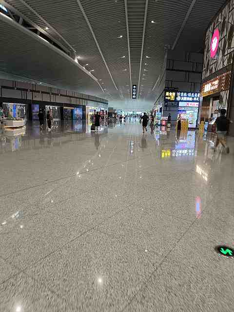 青岛东航中转体验，两段MU高效衔接。-中国东方航空 MU2518 MU6405 DLC-TAO-SHE