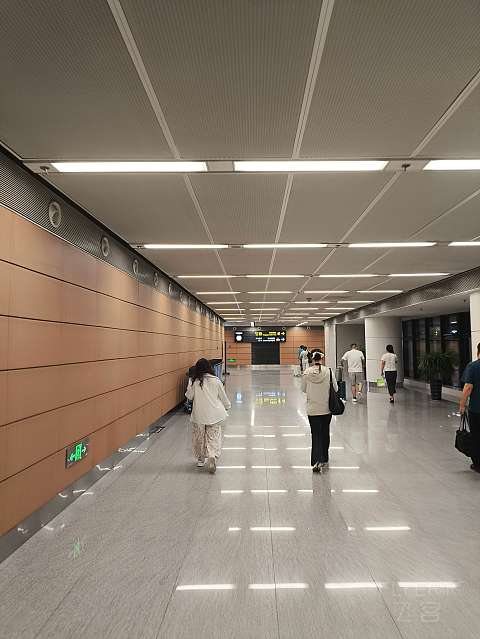 青岛东航中转体验，两段MU高效衔接。-中国东方航空 MU2518 MU6405 DLC-TAO-SHE