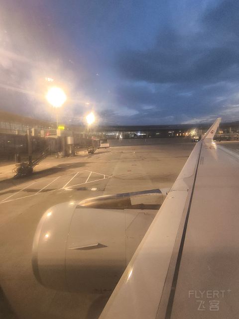 青岛东航中转体验，两段MU高效衔接。-中国东方航空 MU2518 MU6405 DLC-TAO-SHE