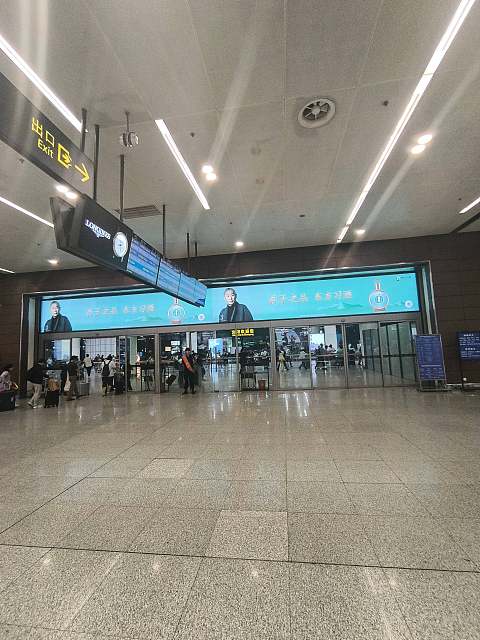 青岛东航中转体验，两段MU高效衔接。-中国东方航空 MU2518 MU6405 DLC-TAO-SHE