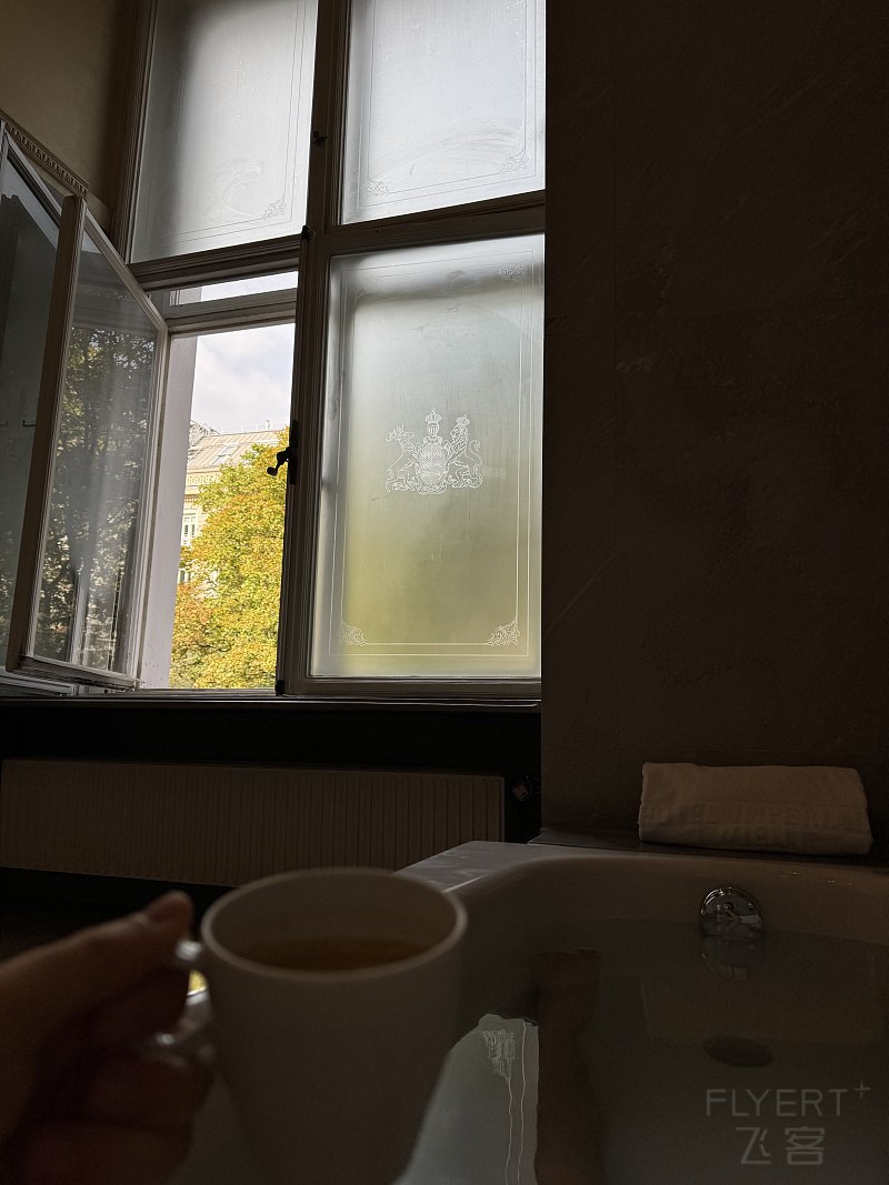 150906UFFEHTQPJRNWLVCK.png