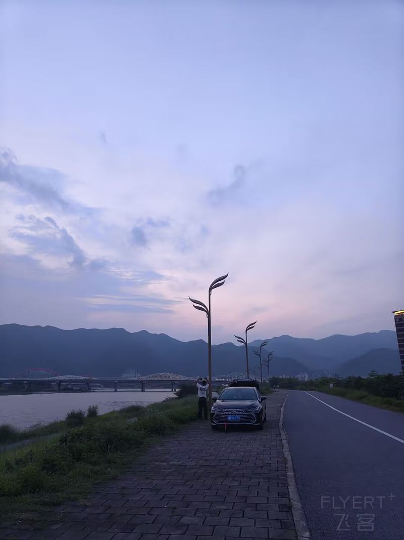 1910024w6UA6pQERpNfLsv.jpg