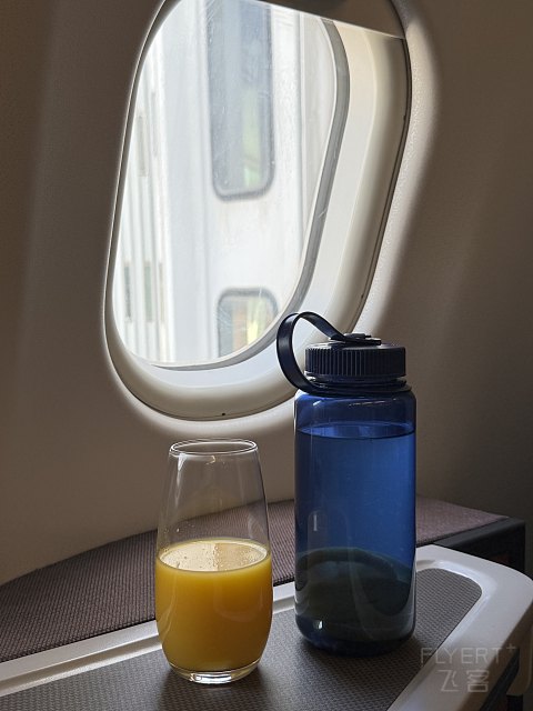 国泰航空 CX995 福州-香港 商务舱转机飞行报告 因晚点送积分机遇