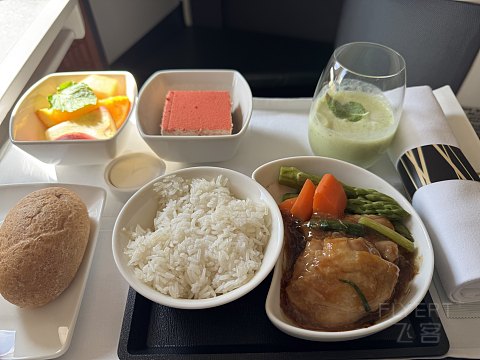 国泰航空 CX995 福州-香港 商务舱转机飞行报告 因晚点送积分机遇