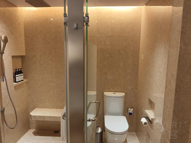 230339n8ypa3z3OpvpJ8ca.jpg