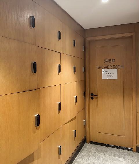 携伴政策严格0206险翻车，青岛胶东国际机场环亚V1报告