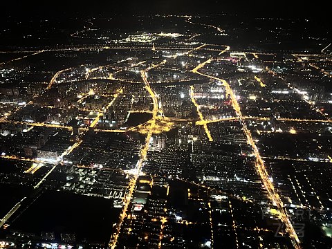 草原上的夜晚｜CA8346:呼和浩特白塔-杭州萧山，九曲十八弯的返杭路