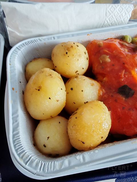 #踏秋而行#CZ388南航雅加达-广州非麸质餐食体验