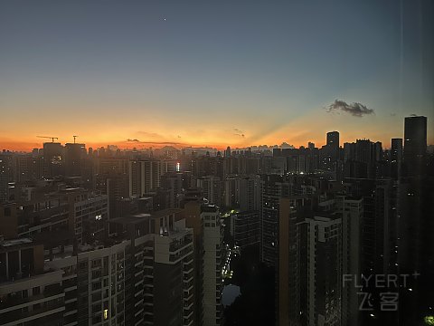没有咖啡的日子｜深圳前海华侨城艾美酒店行政角房