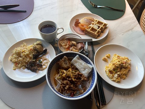 没有咖啡的日子｜深圳前海华侨城艾美酒店行政角房