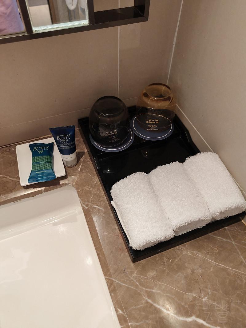 090030RSohHQTWxF7Ih559.jpg