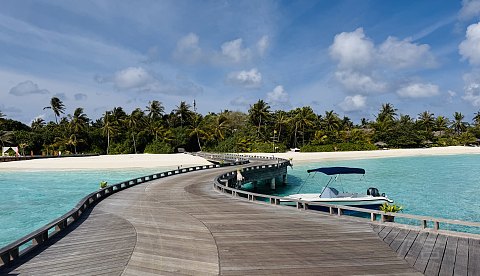 果冻海•耀珍珠|马尔代夫米莱度岛度假酒店(Milaidhoo Maldives)泳池水屋及沙屋全体验