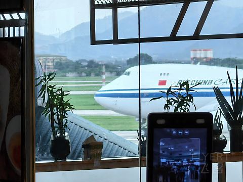 在越南航空备受优待的东航高卡