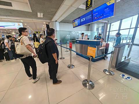 在越南航空备受优待的东航高卡