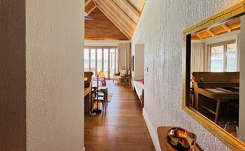果冻海•耀珍珠|马尔代夫米莱度岛度假酒店(Milaidhoo Maldives)泳池水屋及沙屋全体验