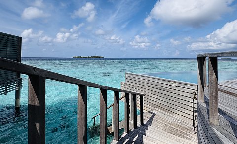 果冻海•耀珍珠|马尔代夫米莱度岛度假酒店(Milaidhoo Maldives)泳池水屋及沙屋全体验