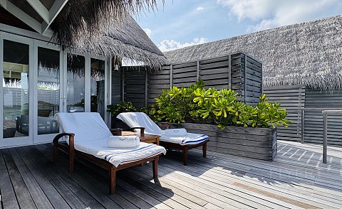 果冻海•耀珍珠|马尔代夫米莱度岛度假酒店(Milaidhoo Maldives)泳池水屋及沙屋全体验