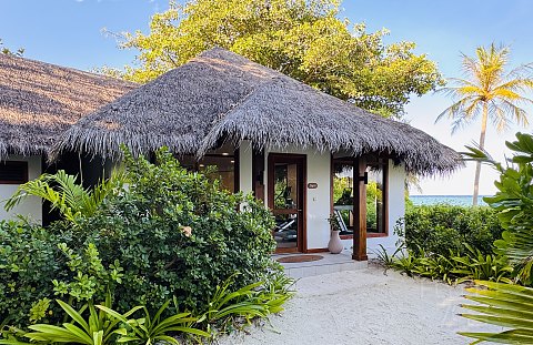 果冻海•耀珍珠|马尔代夫米莱度岛度假酒店(Milaidhoo Maldives)泳池水屋及沙屋全体验