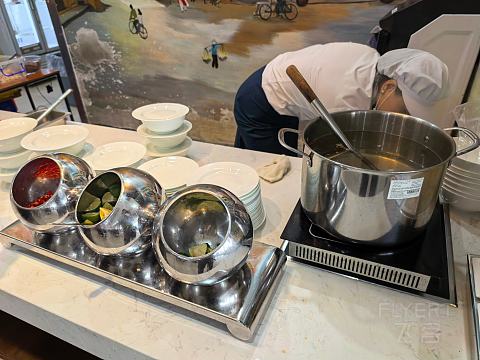 在越南航空备受优待的东航高卡