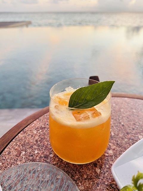 果冻海•耀珍珠|马尔代夫米莱度岛度假酒店(Milaidhoo Maldives)泳池水屋及沙屋全体验