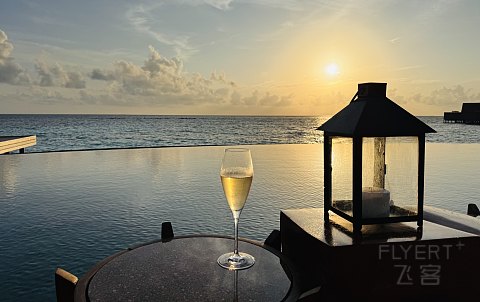 果冻海•耀珍珠|马尔代夫米莱度岛度假酒店(Milaidhoo Maldives)泳池水屋及沙屋全体验