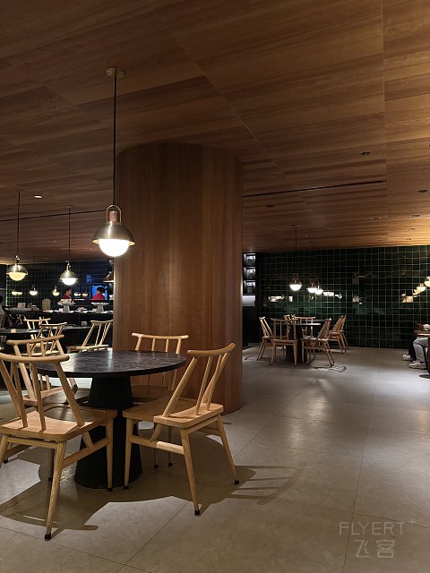 云端初遇国泰：上海浦东-越南胡志明市，国泰航空商务舱体验（CX361/CX769）