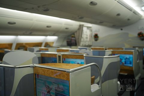 Fly Better—香港/曼谷阿联酋航空A388商务舱飞行体验
