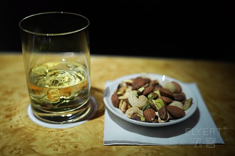 Fly Better—香港/曼谷阿联酋航空A388商务舱飞行体验
